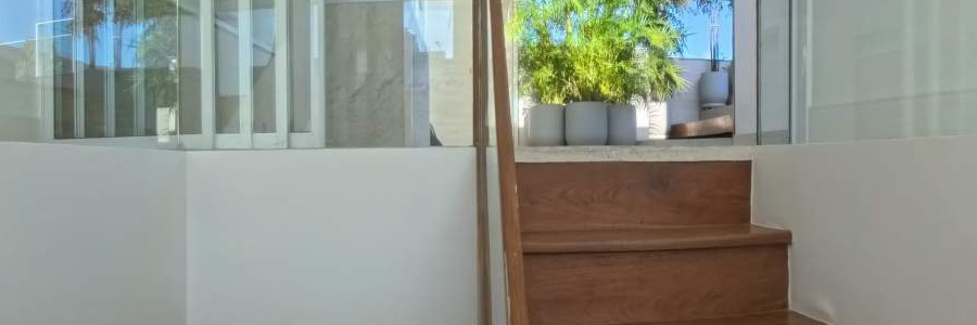 Escada 3/3